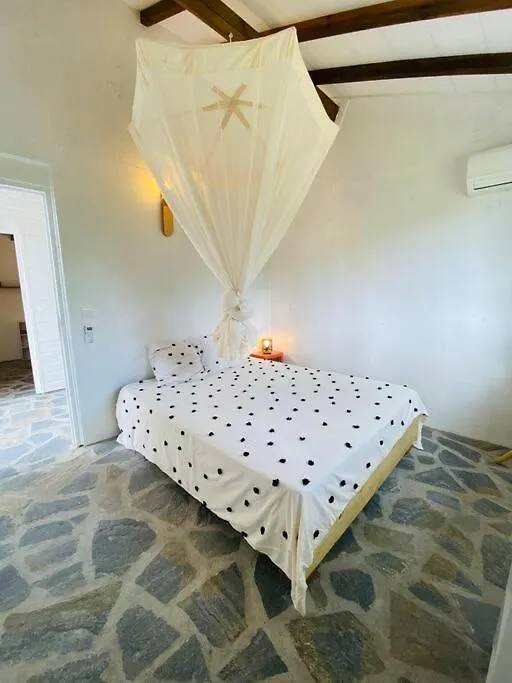 Lodge Kara Grand-Bourg  0*, Grand-Bourg (Marie Galante)